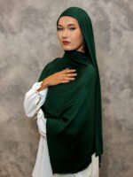 Emerald Grace Jersey Hijab – Solid Green - Image 2